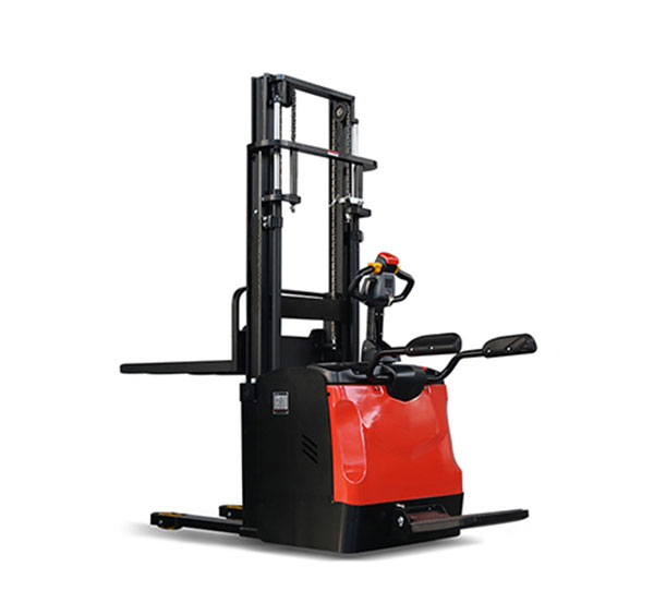 1.6噸電動堆高車